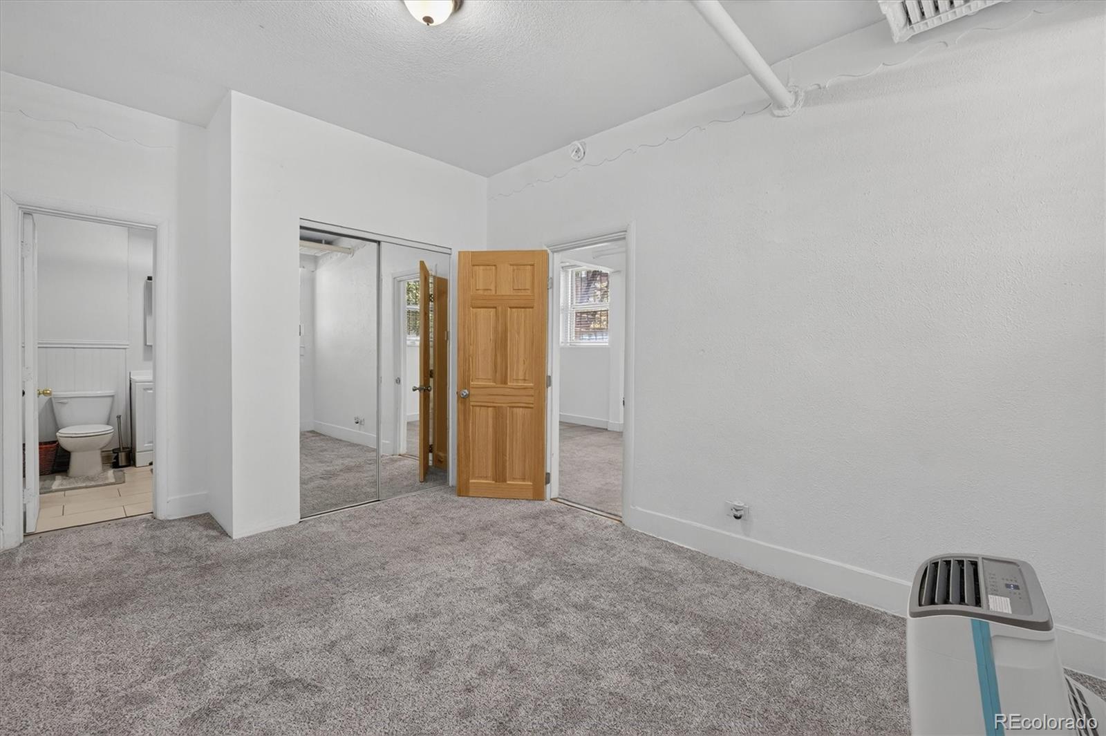 MLS Image #21 for 1376 n pearl street,denver, Colorado