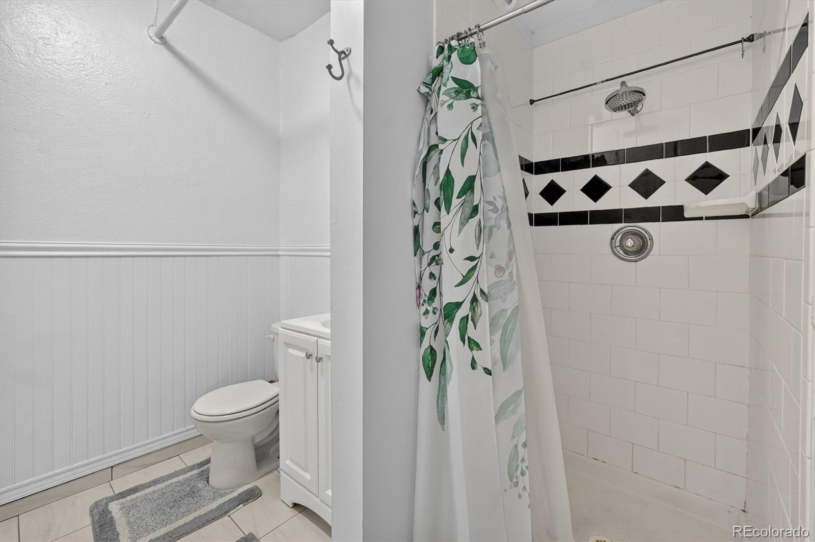 MLS Image #24 for 1376 n pearl street,denver, Colorado