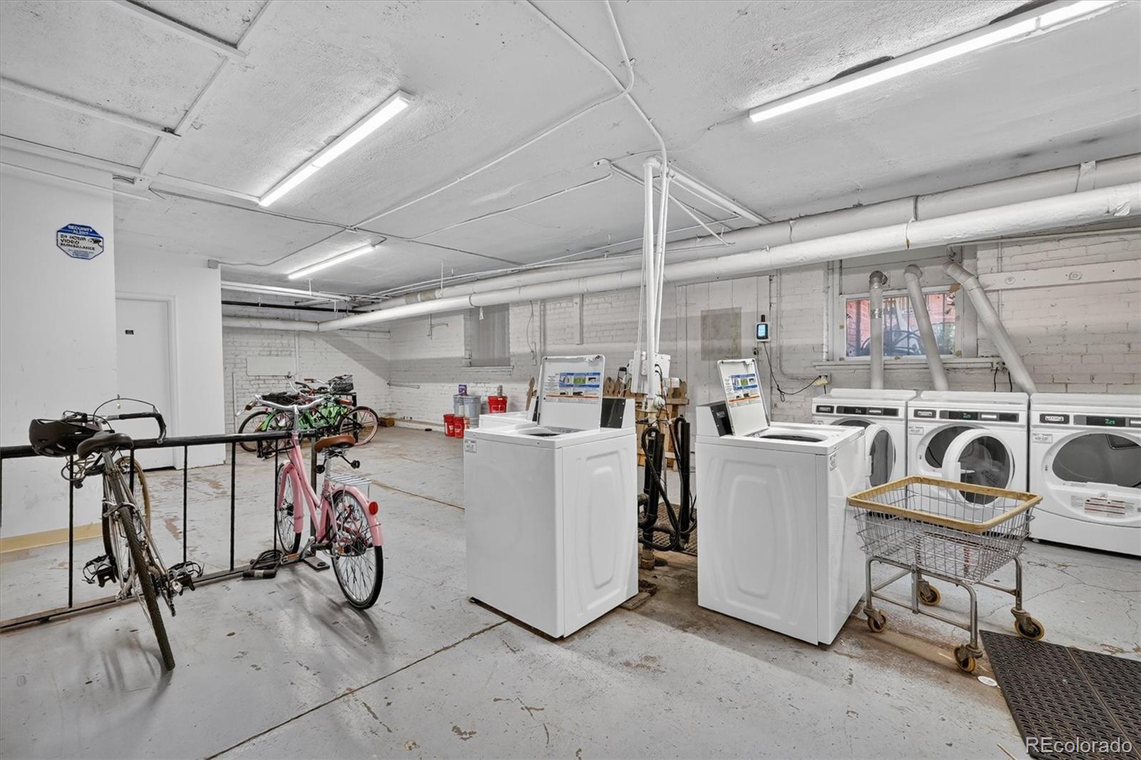 MLS Image #26 for 1376 n pearl street,denver, Colorado
