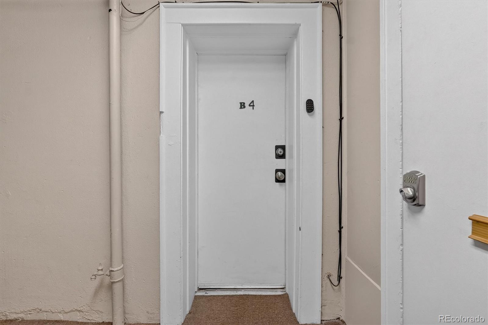 MLS Image #4 for 1376 n pearl street,denver, Colorado