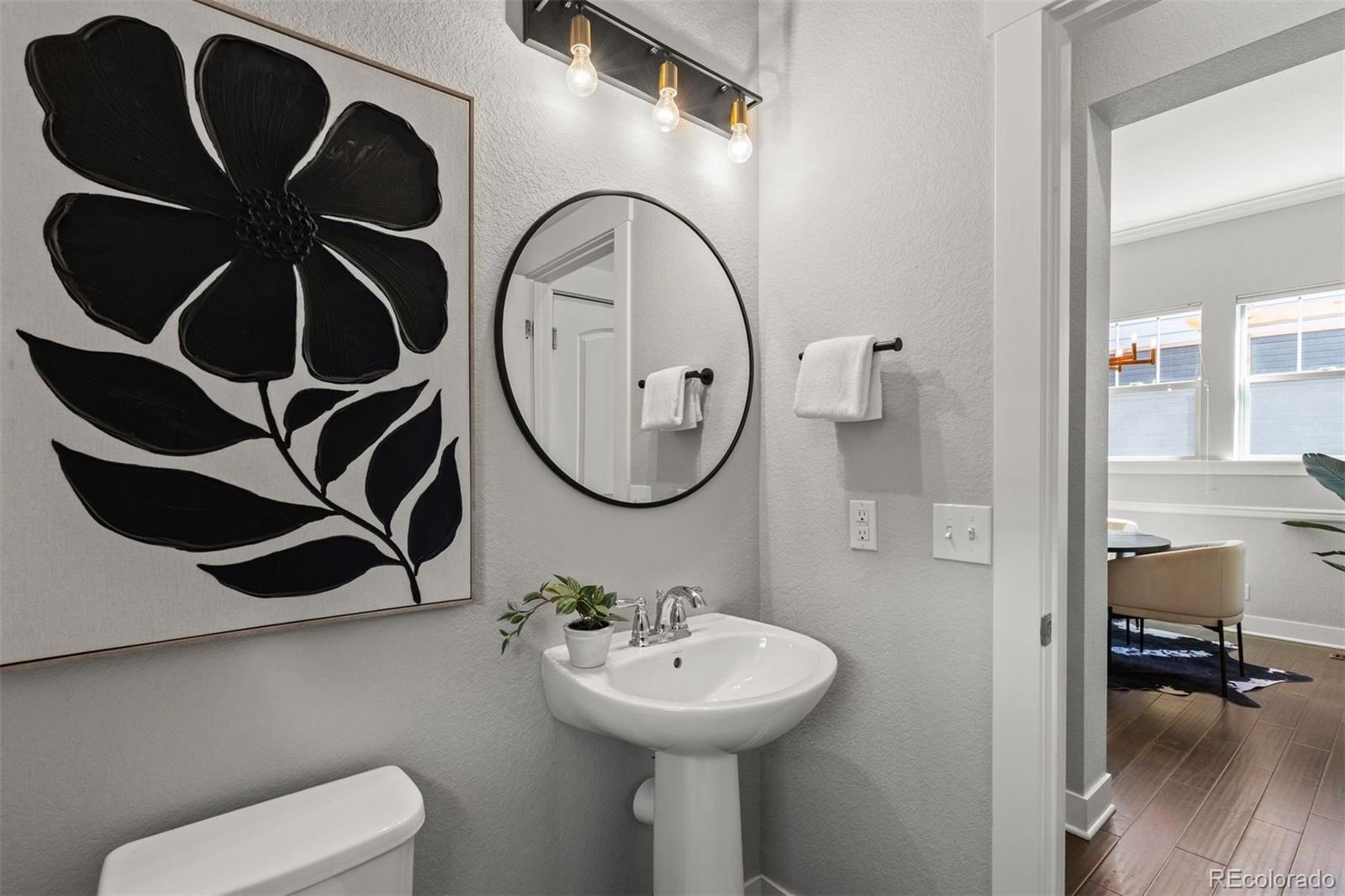 MLS Image #15 for 5961  boston street,denver, Colorado