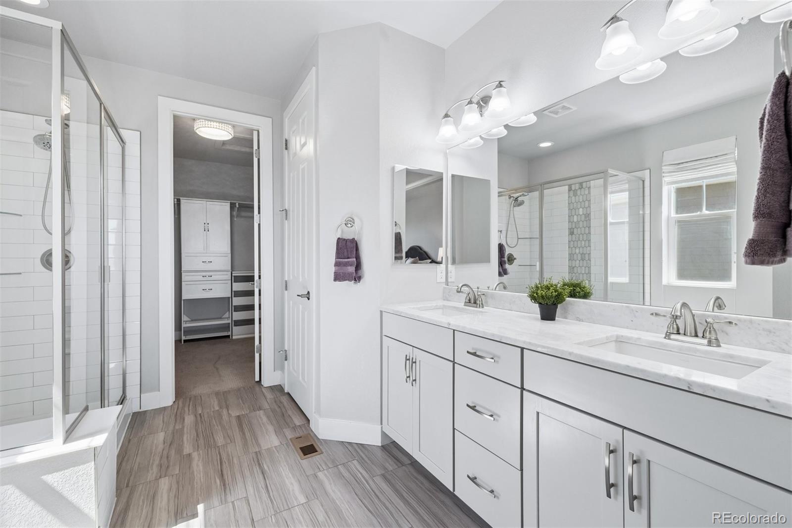 MLS Image #14 for 27232 e frost place,aurora, Colorado