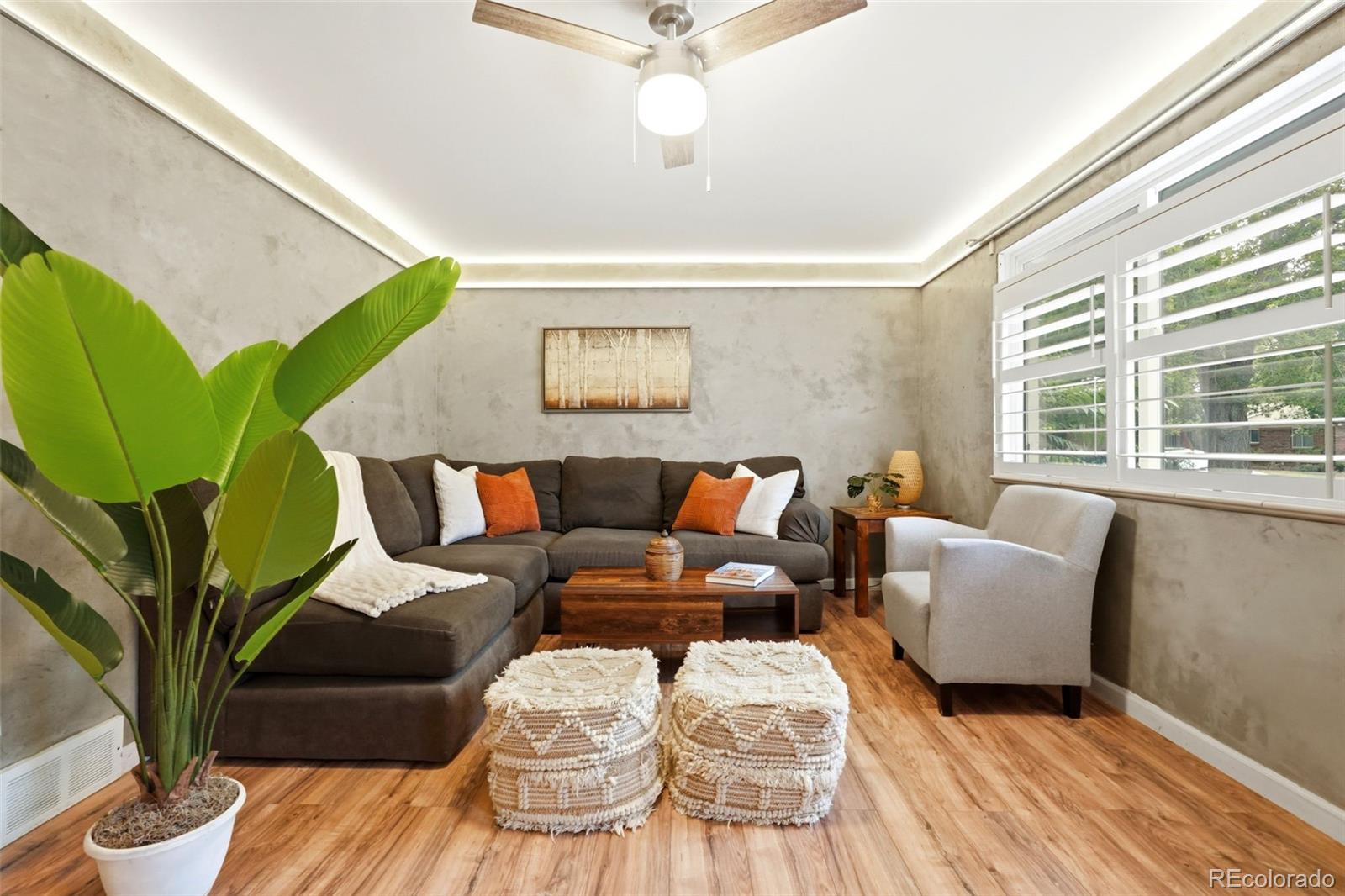 MLS Image #1 for 902 s ironton street,aurora, Colorado