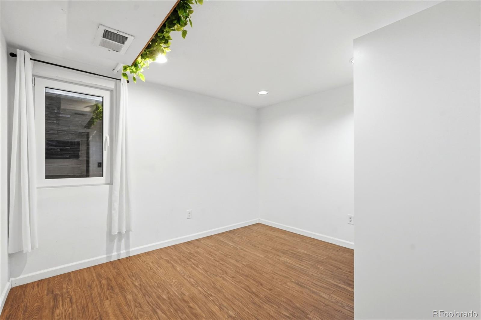 MLS Image #32 for 902 s ironton street,aurora, Colorado
