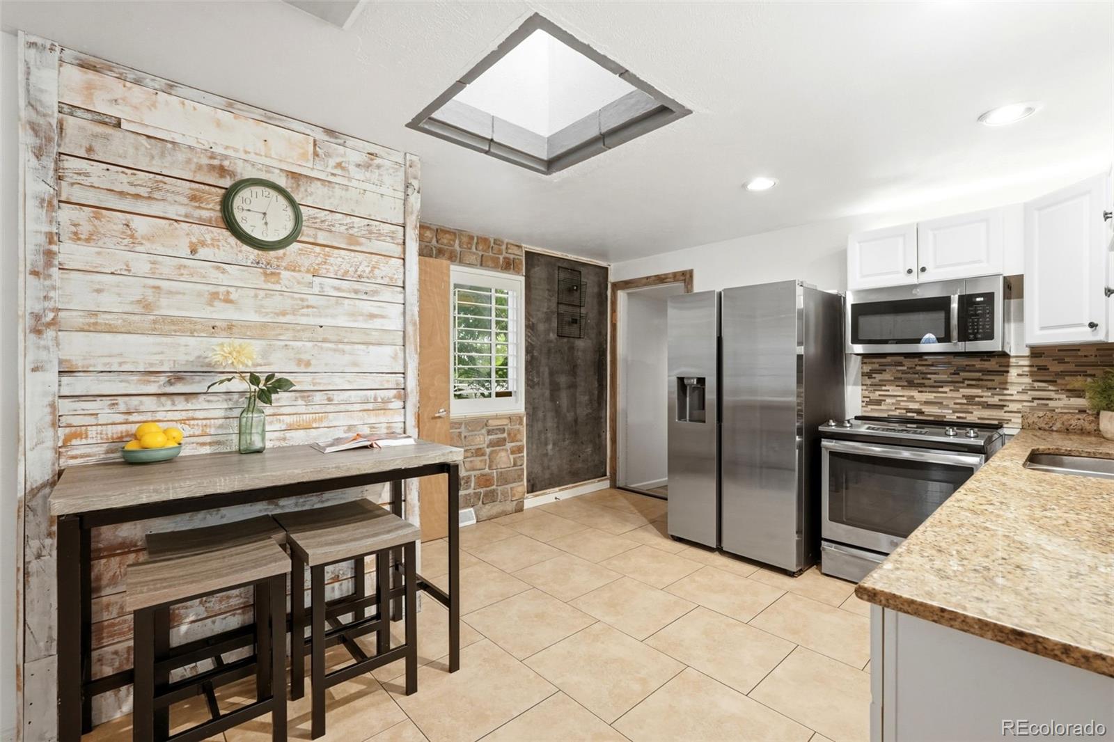 MLS Image #5 for 902 s ironton street,aurora, Colorado