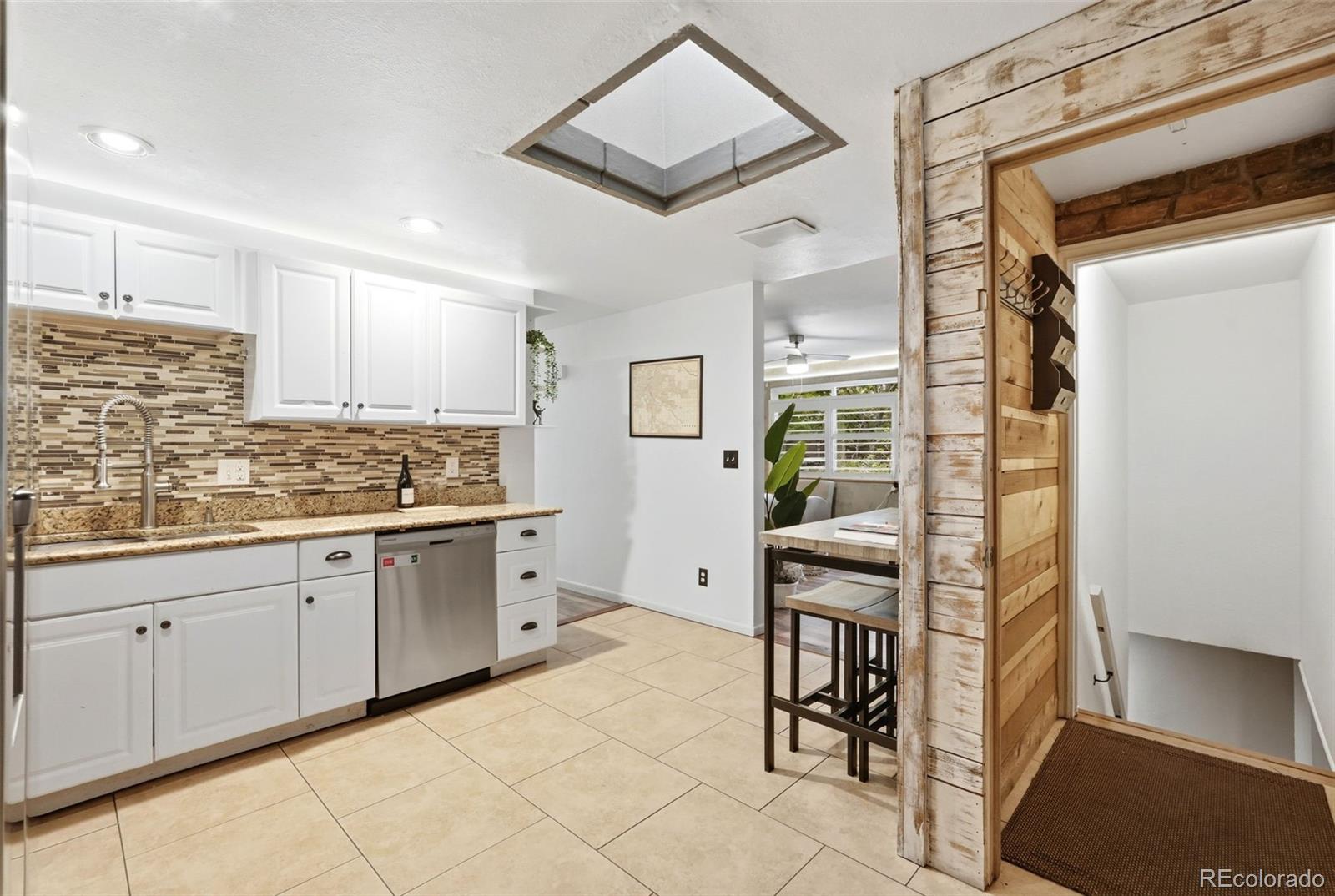 MLS Image #6 for 902 s ironton street,aurora, Colorado