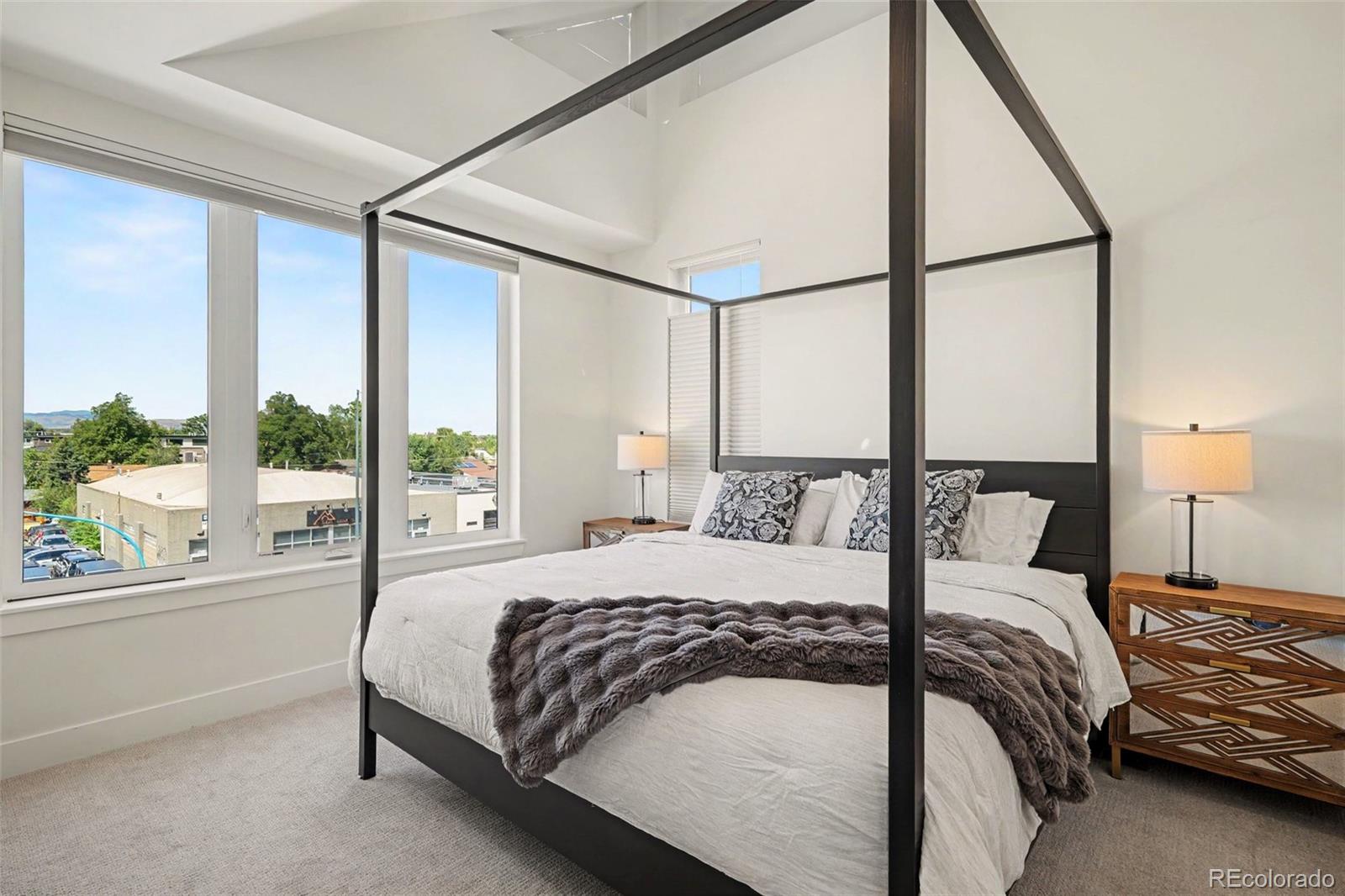MLS Image #12 for 2578 s broadway avenue ,denver, Colorado