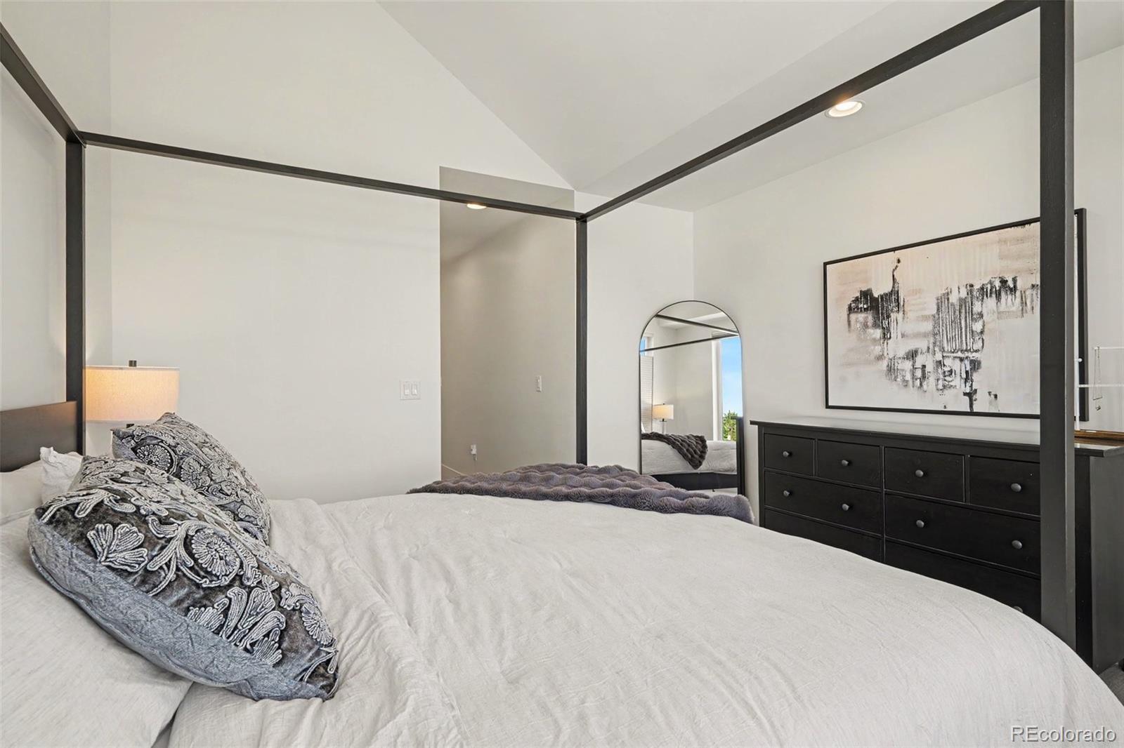 MLS Image #14 for 2578 s broadway avenue ,denver, Colorado