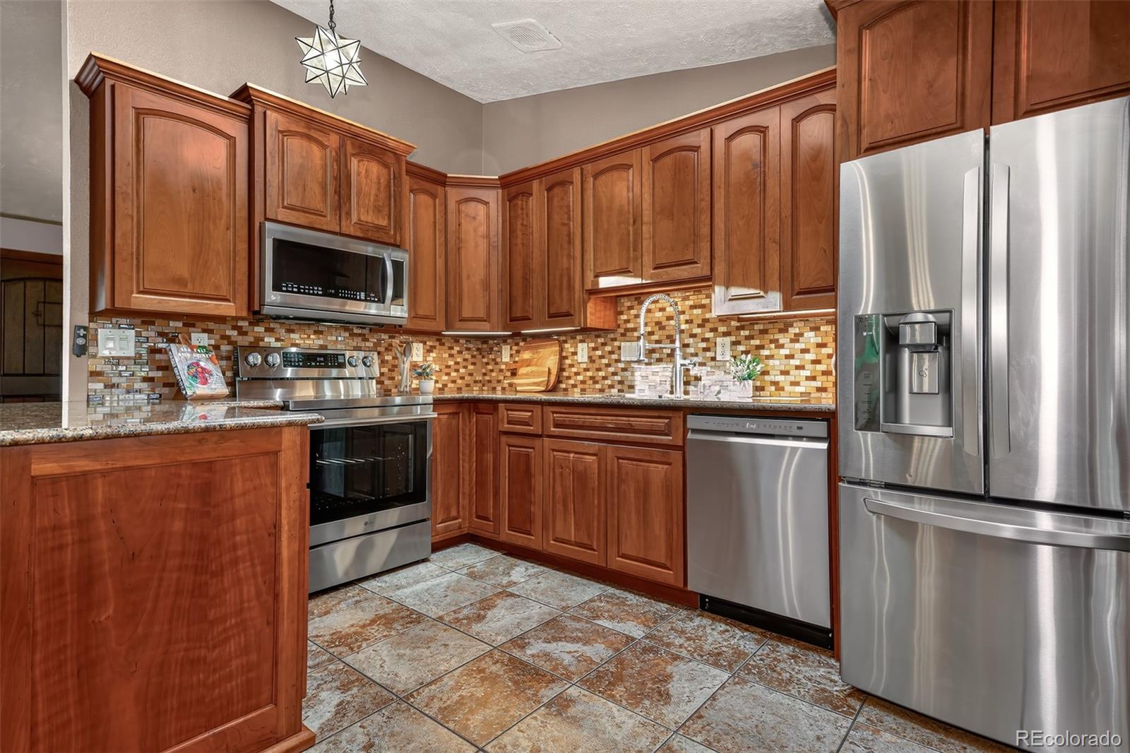MLS Image #10 for 1017  venus drive,colorado springs, Colorado
