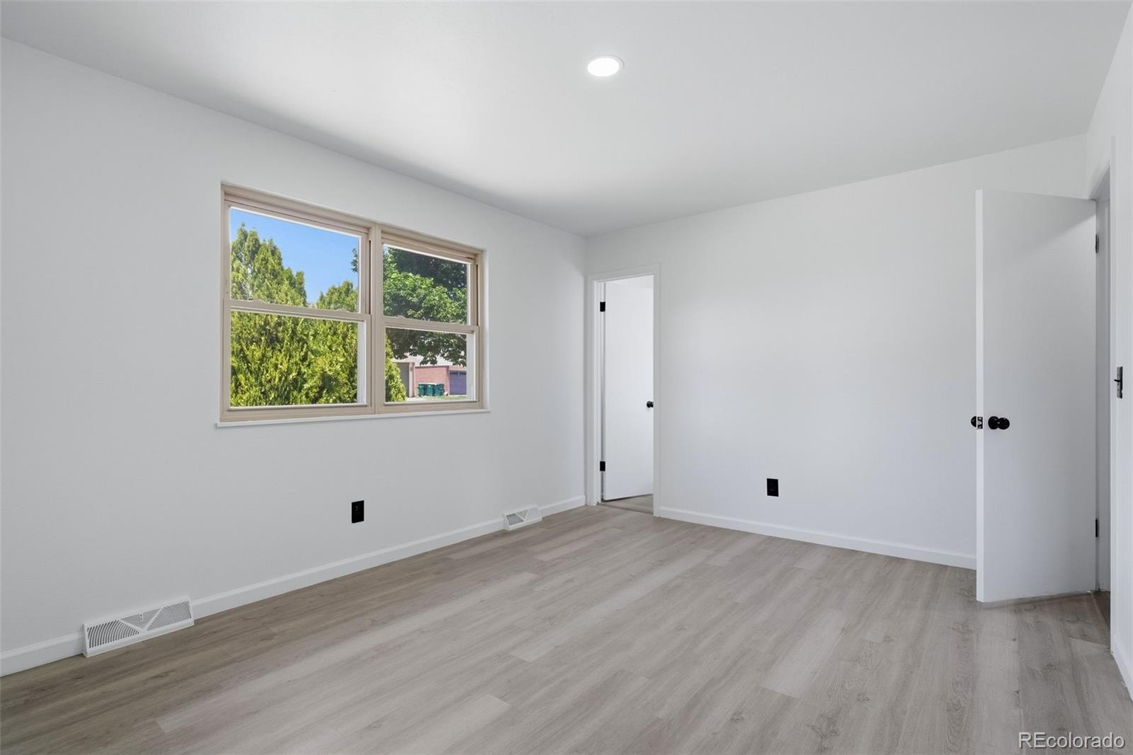 MLS Image #11 for 4660 s idalia street,aurora, Colorado