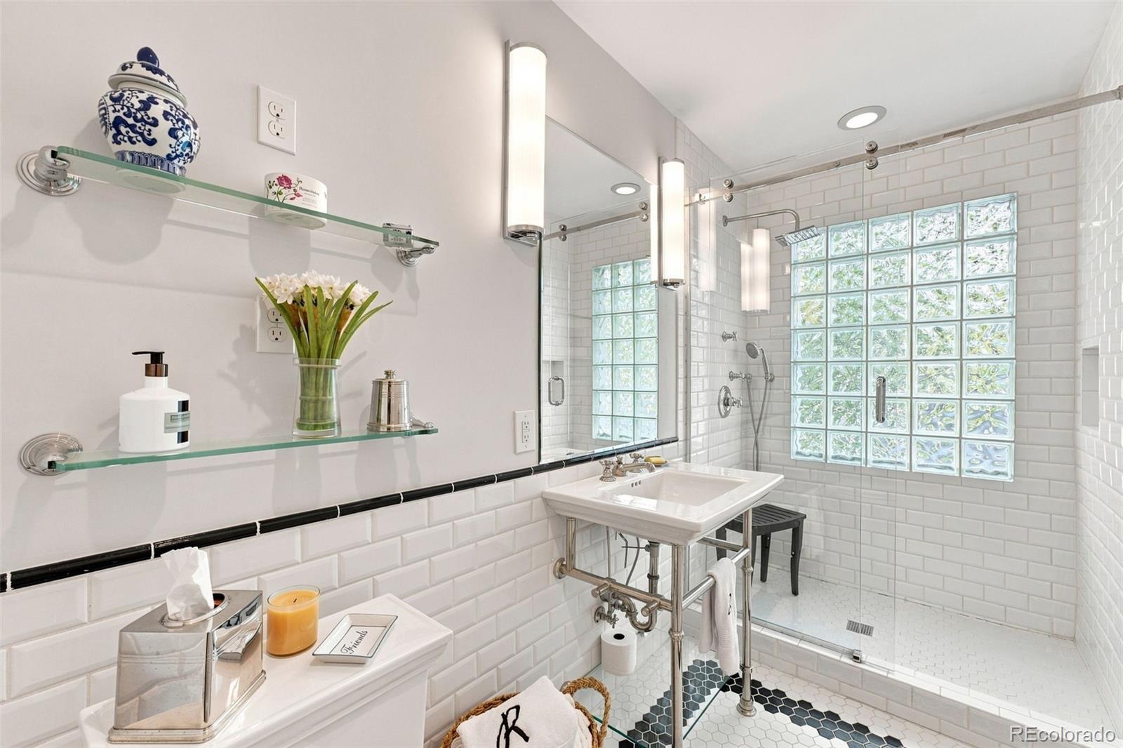 MLS Image #29 for 351  lafayette street,denver, Colorado