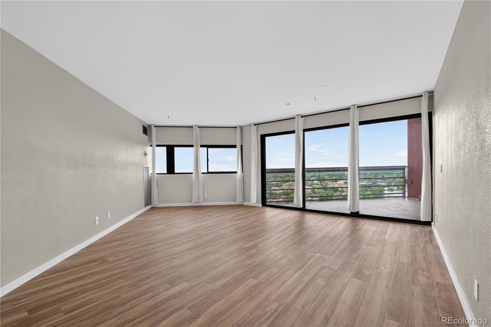 MLS Image #4 for 100  park avenue,denver, Colorado