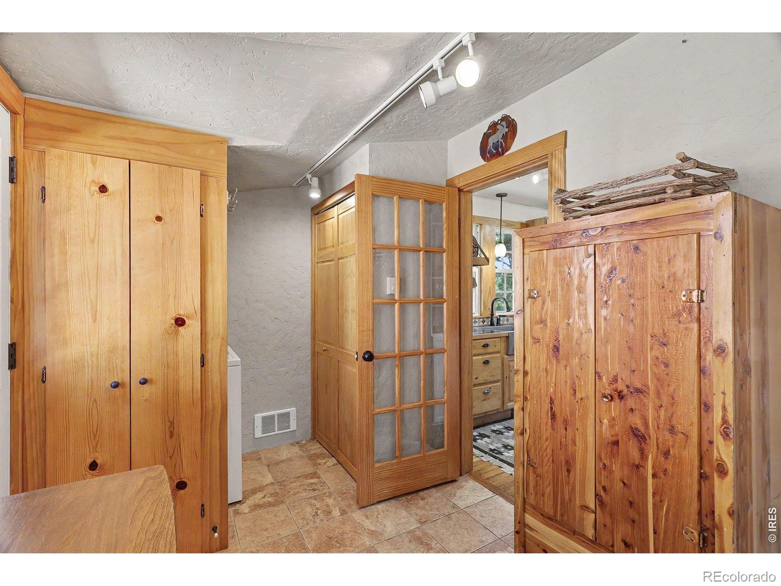 MLS Image #13 for 823  university drive,estes park, Colorado