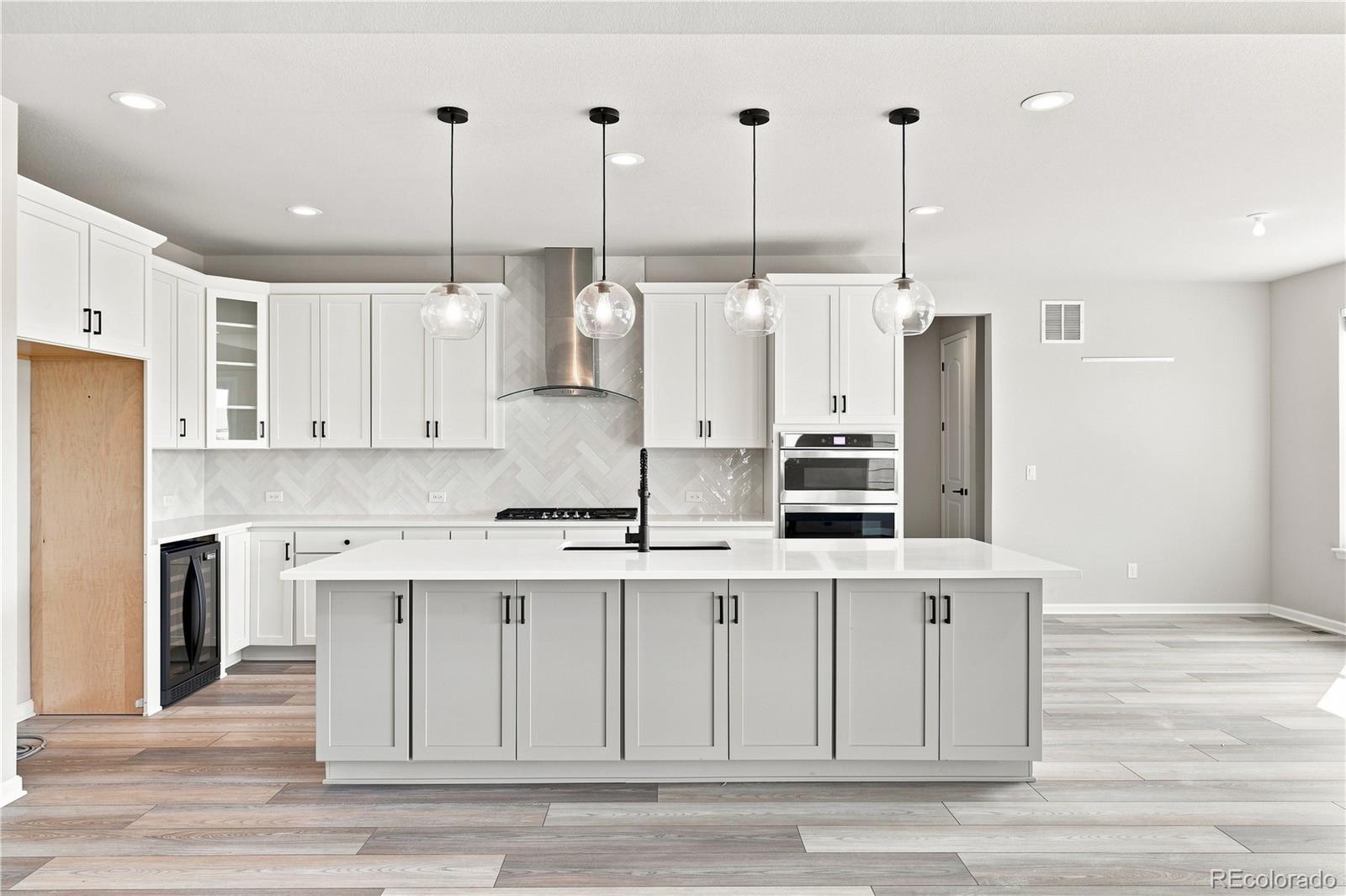 MLS Image #11 for 667  simmental loop,castle rock, Colorado