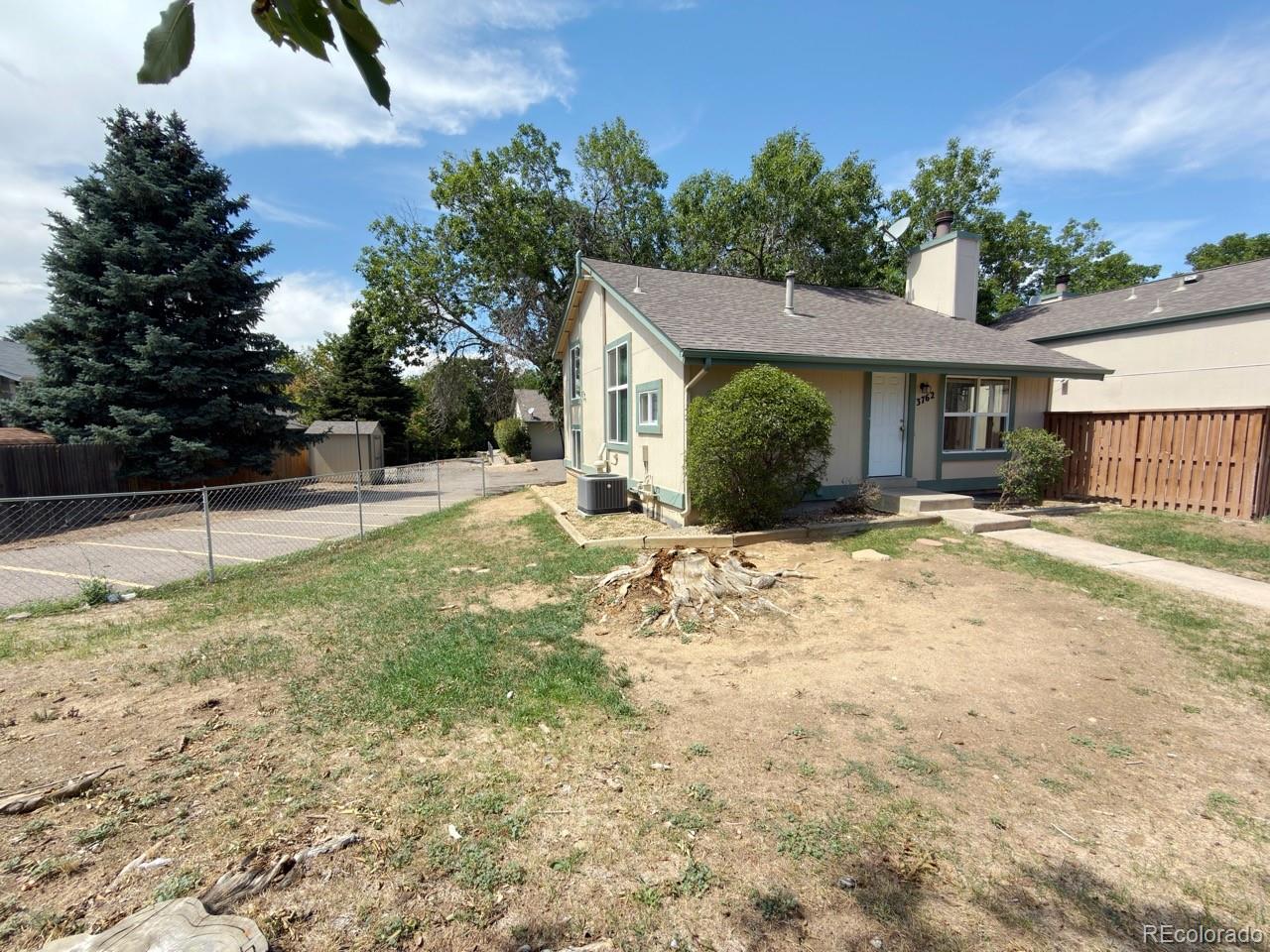 MLS Image #3 for 3762 s danube circle,aurora, Colorado