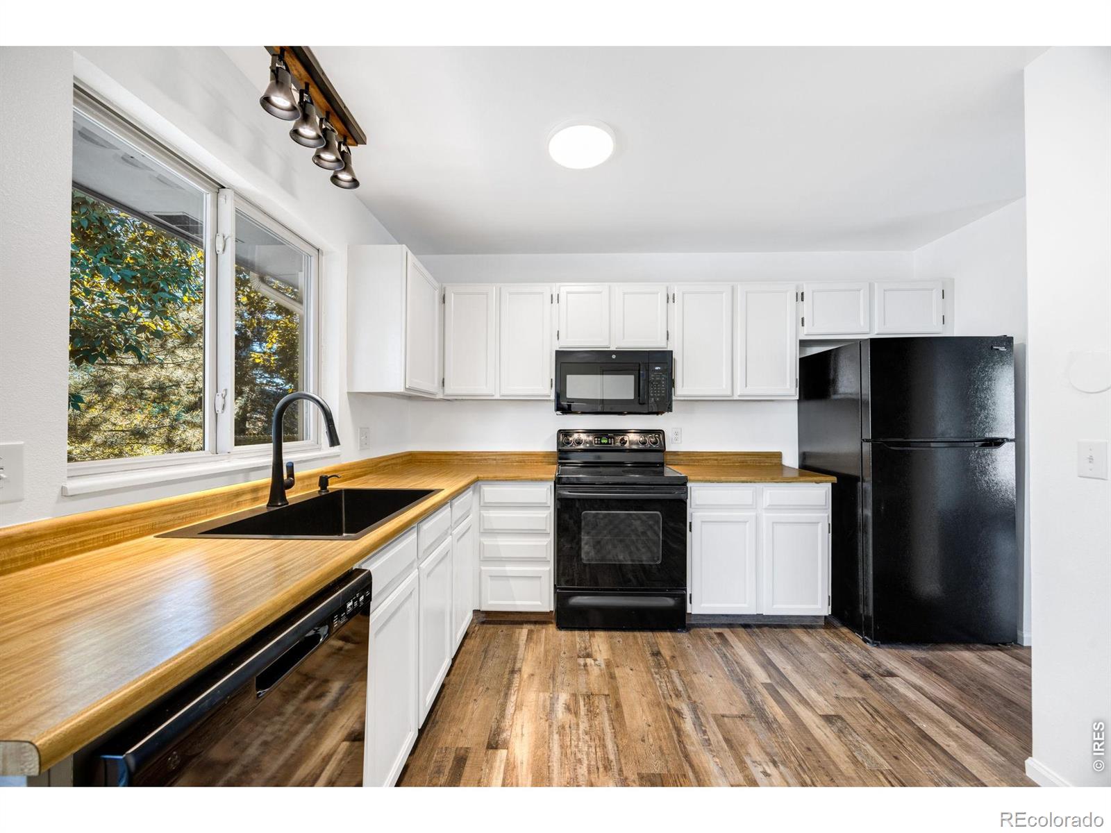 MLS Image #6 for 2314  bowen street,longmont, Colorado