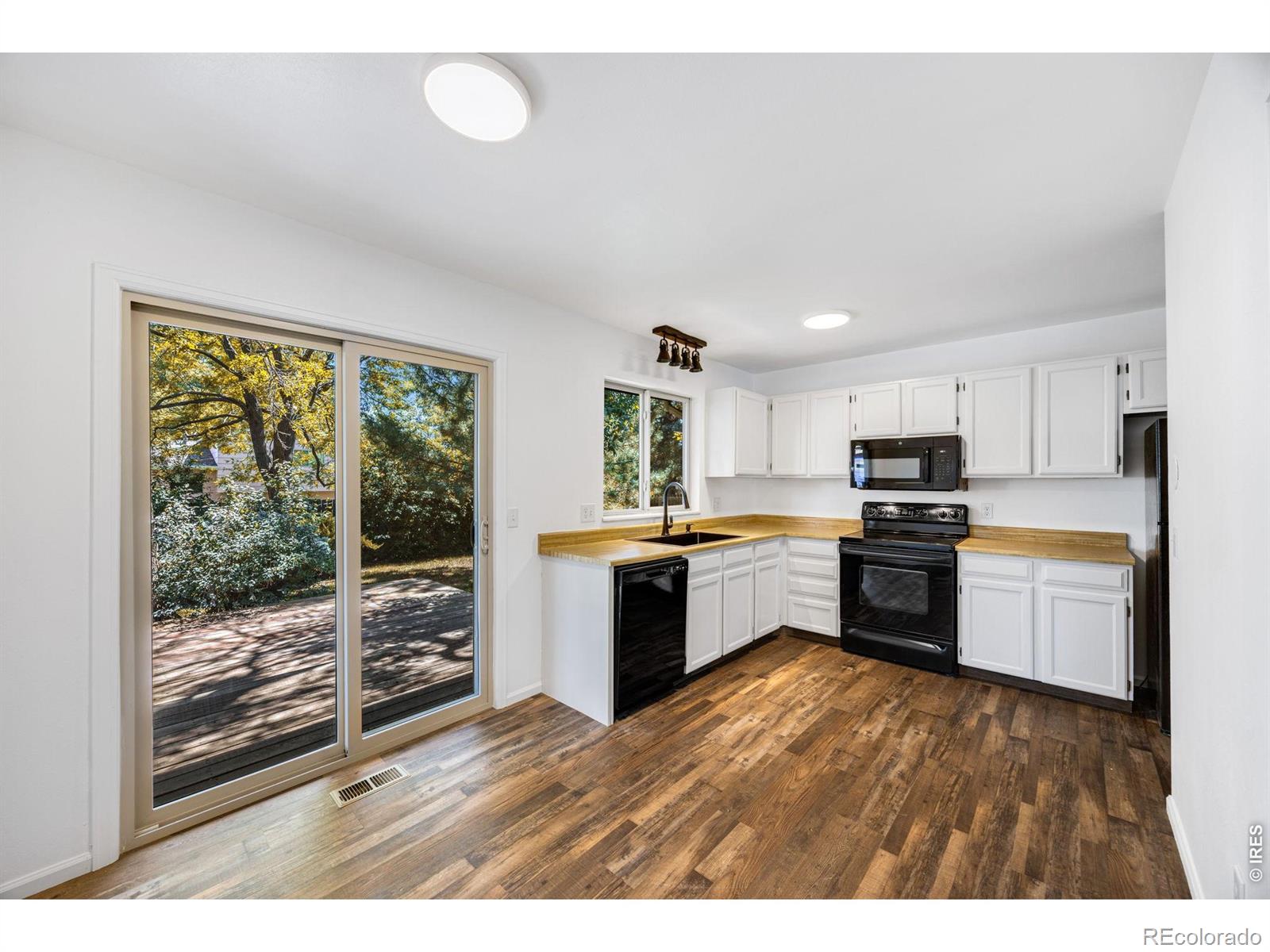 MLS Image #8 for 2314  bowen street,longmont, Colorado