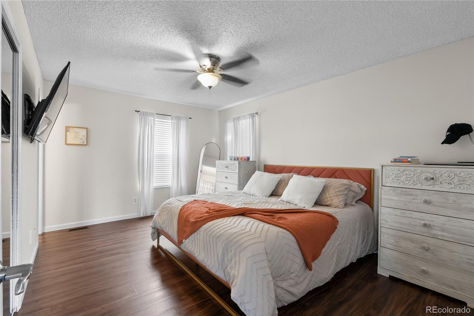 MLS Image #5 for 2524  weyburn way,colorado springs, Colorado