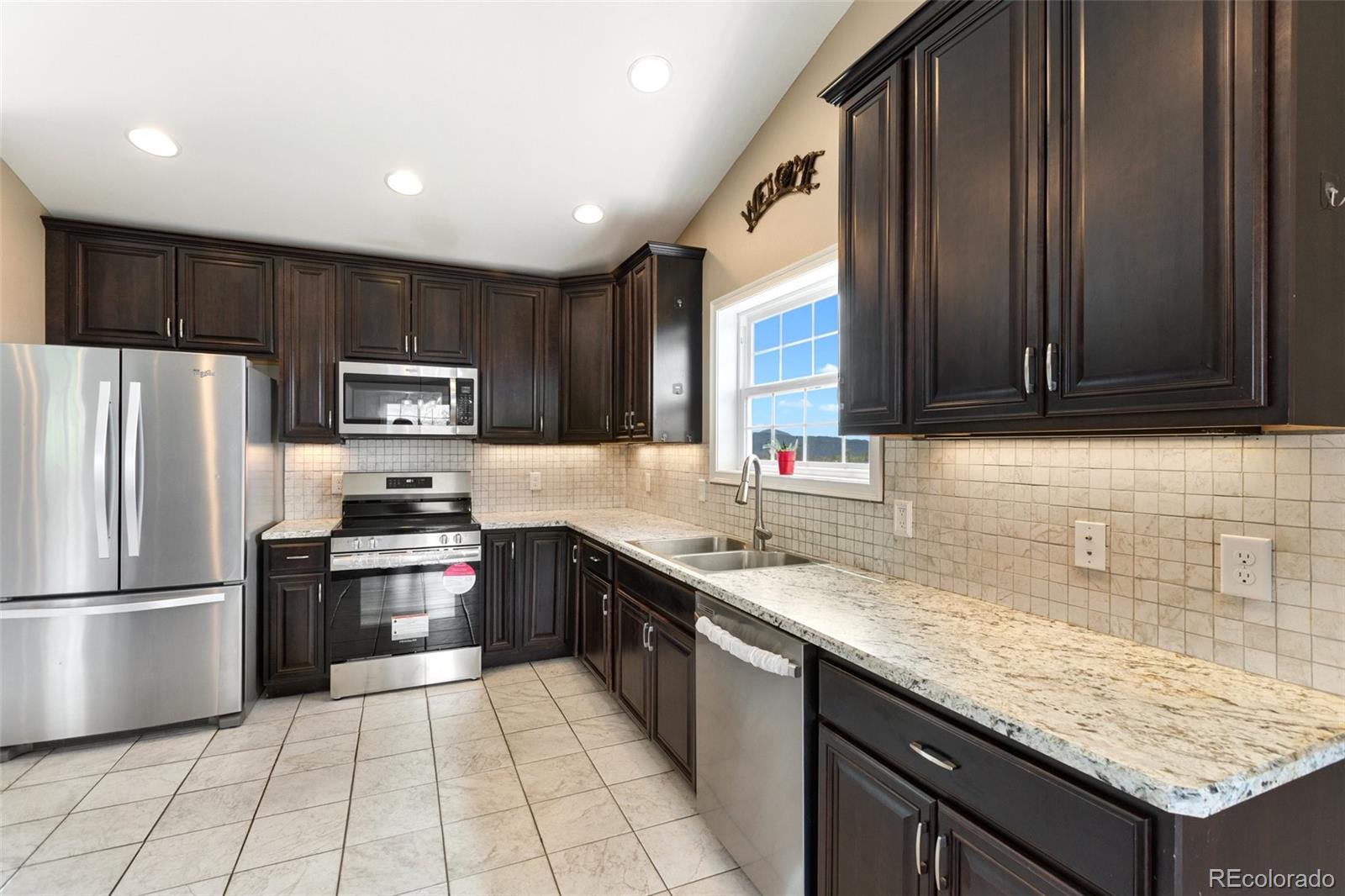 MLS Image #12 for 127  carlton circle,florissant, Colorado