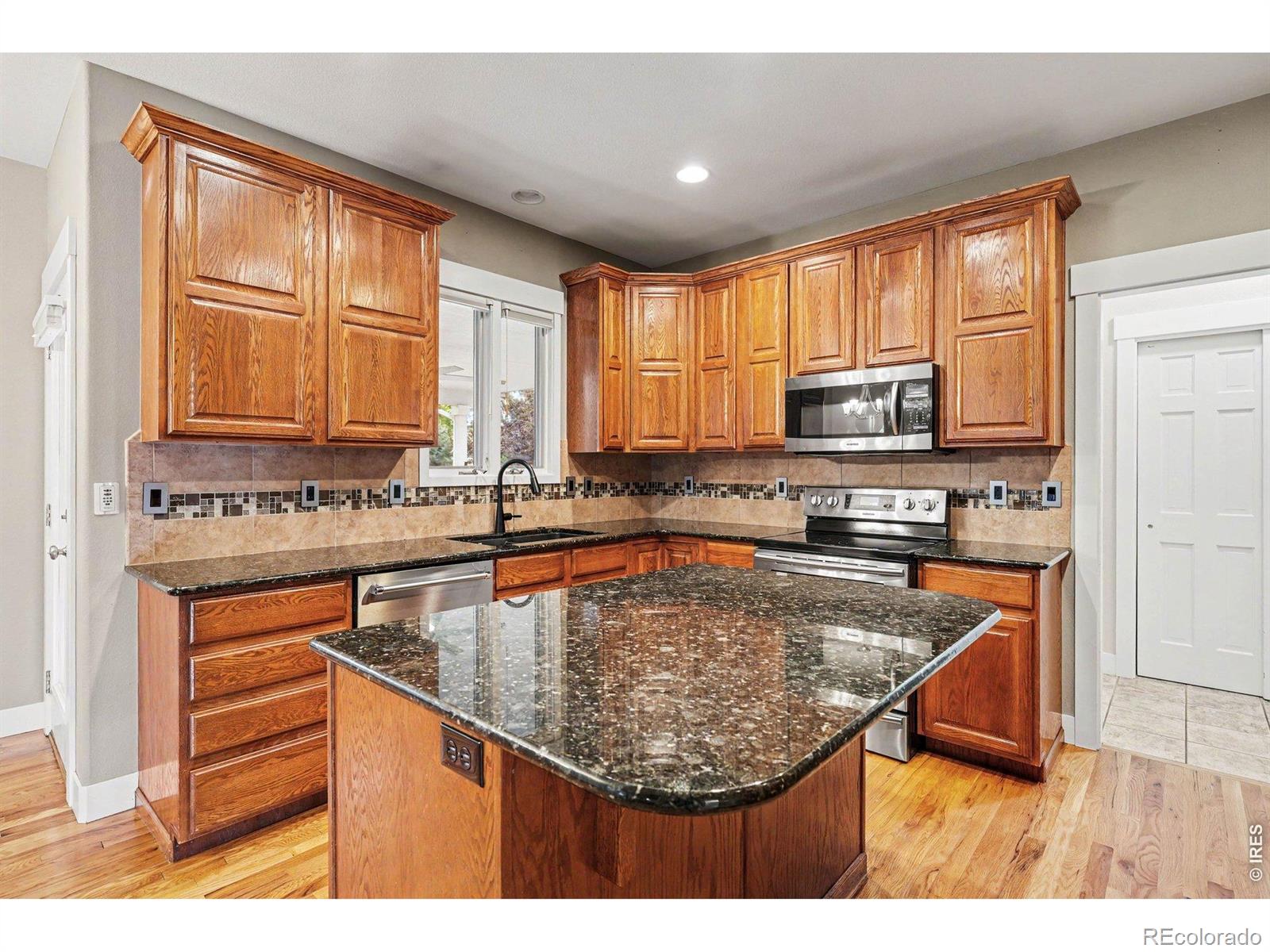 MLS Image #10 for 5609  weeping way,fort collins, Colorado