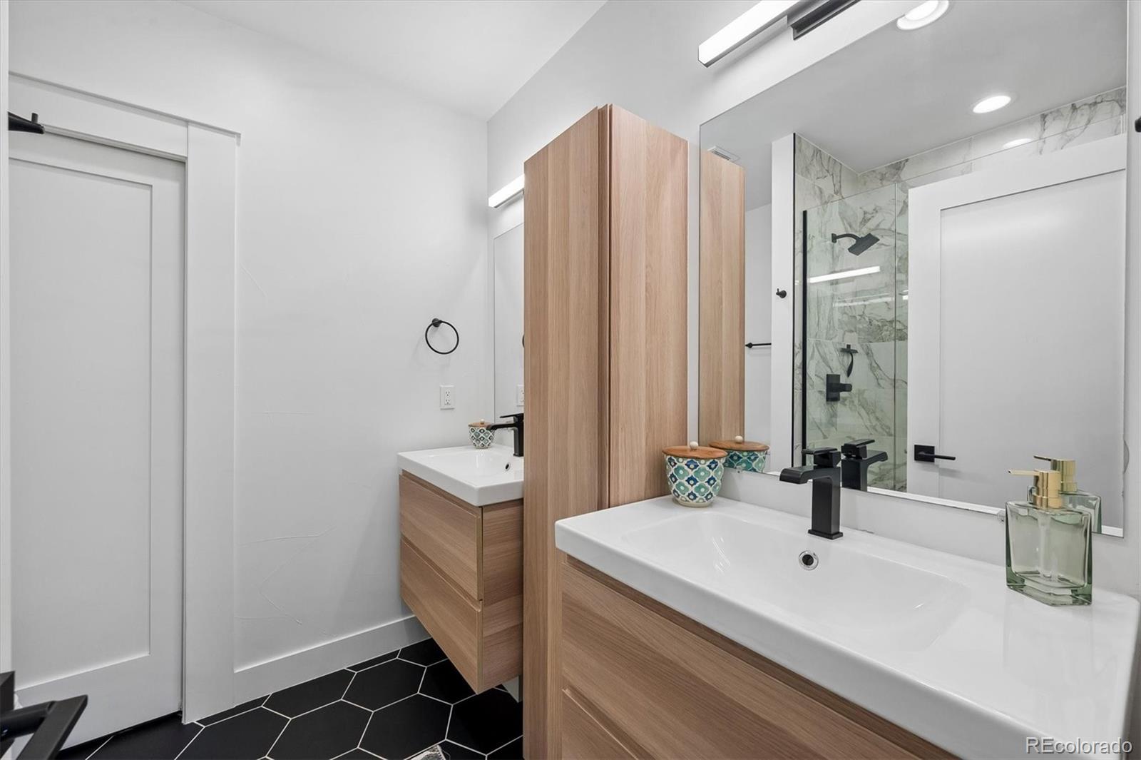 MLS Image #10 for 3124 n gilpin street ,denver, Colorado
