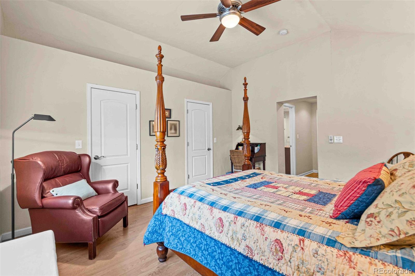 MLS Image #19 for 5645 s crocker street,littleton, Colorado