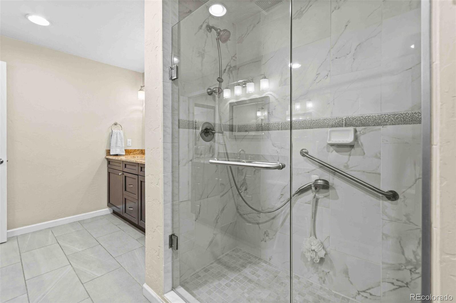 MLS Image #23 for 5645 s crocker street,littleton, Colorado