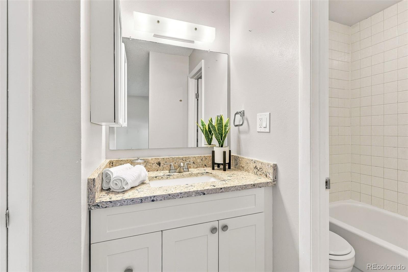 MLS Image #10 for 5995 e iliff avenue 318,denver, Colorado