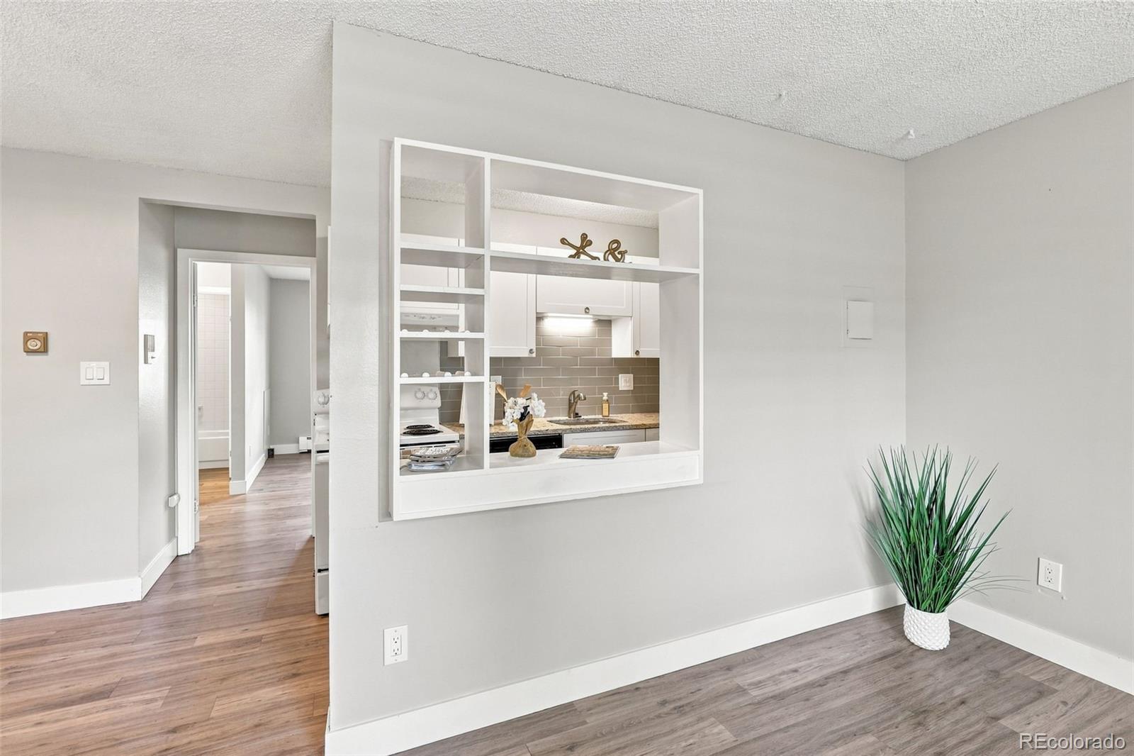 MLS Image #3 for 5995 e iliff avenue 318,denver, Colorado