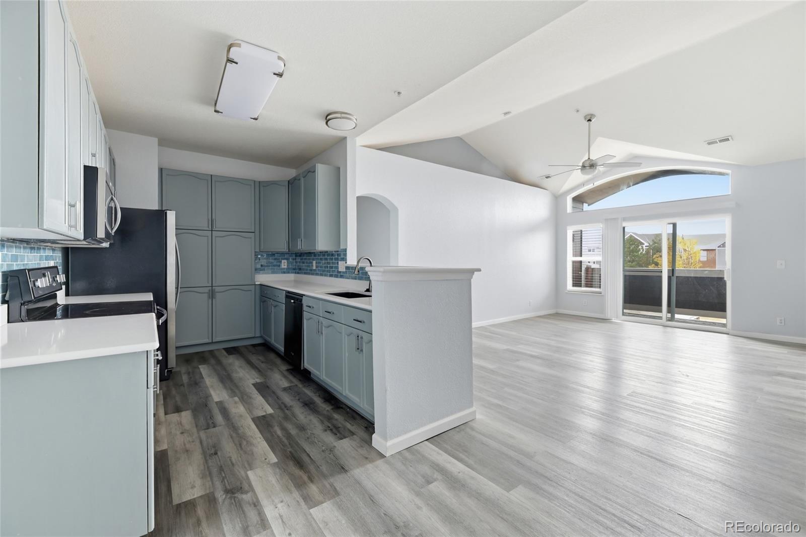 MLS Image #3 for 14261 e 1st drive,aurora, Colorado