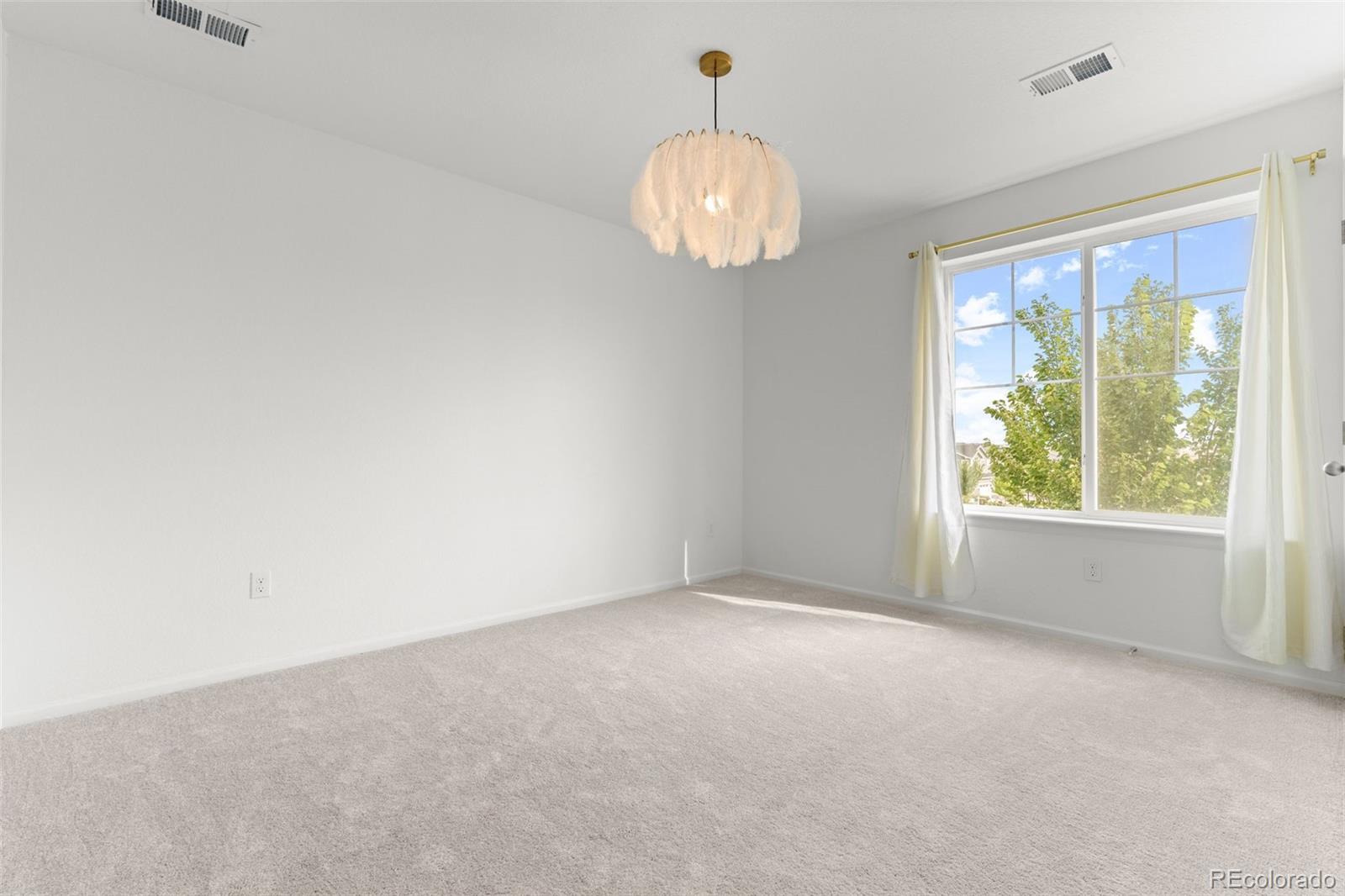 MLS Image #19 for 24281 e 40th avenue,aurora, Colorado