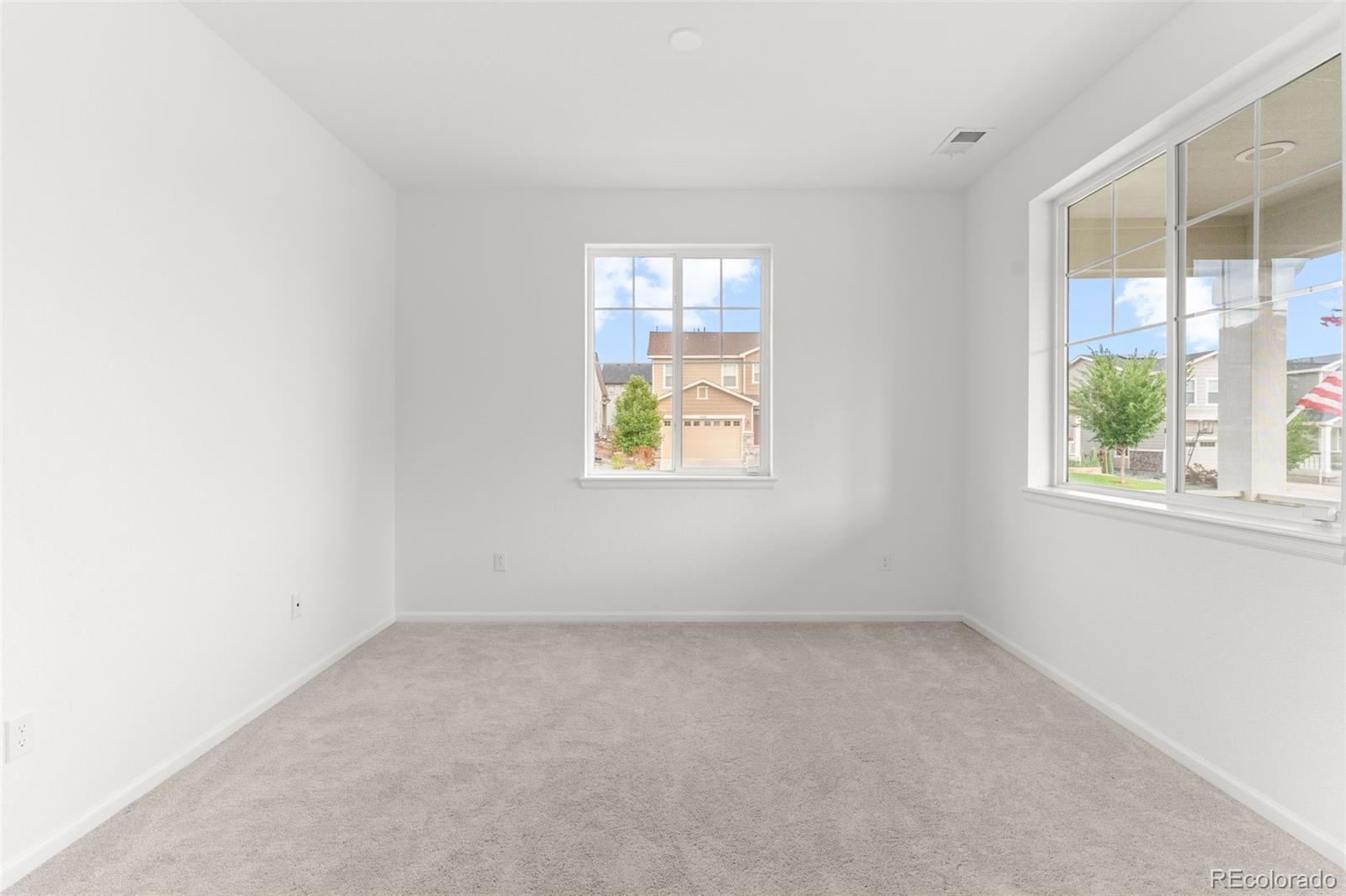 MLS Image #4 for 24281 e 40th avenue,aurora, Colorado