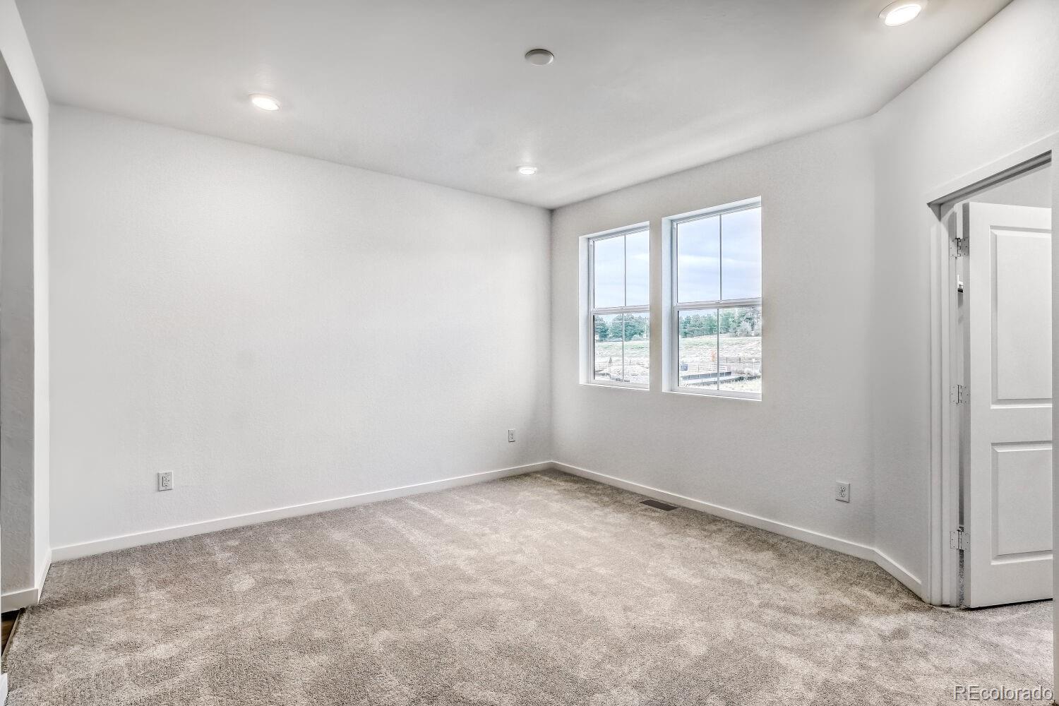 MLS Image #5 for 7667 s mobile way ,centennial, Colorado
