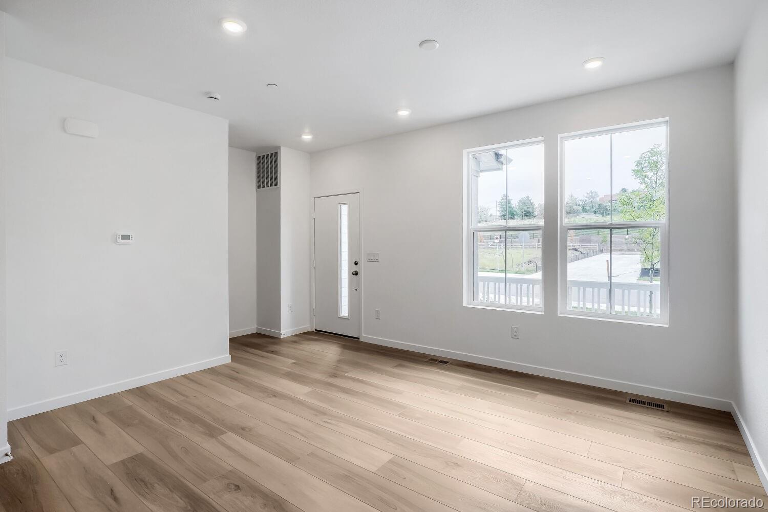 MLS Image #1 for 7675 s mobile way ,centennial, Colorado