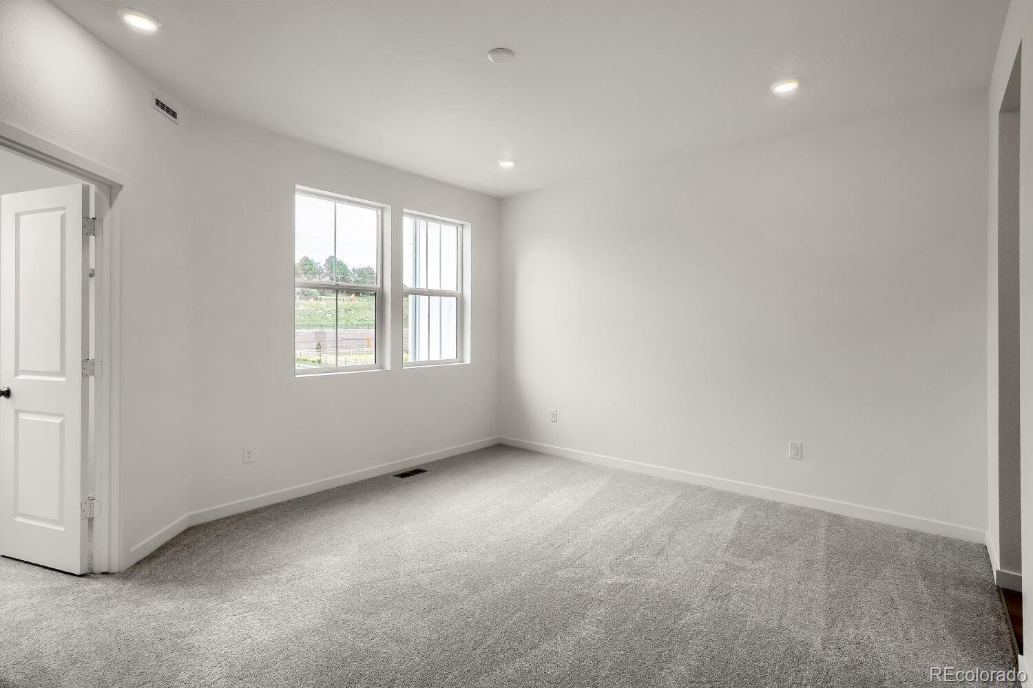 MLS Image #5 for 7675 s mobile way ,centennial, Colorado
