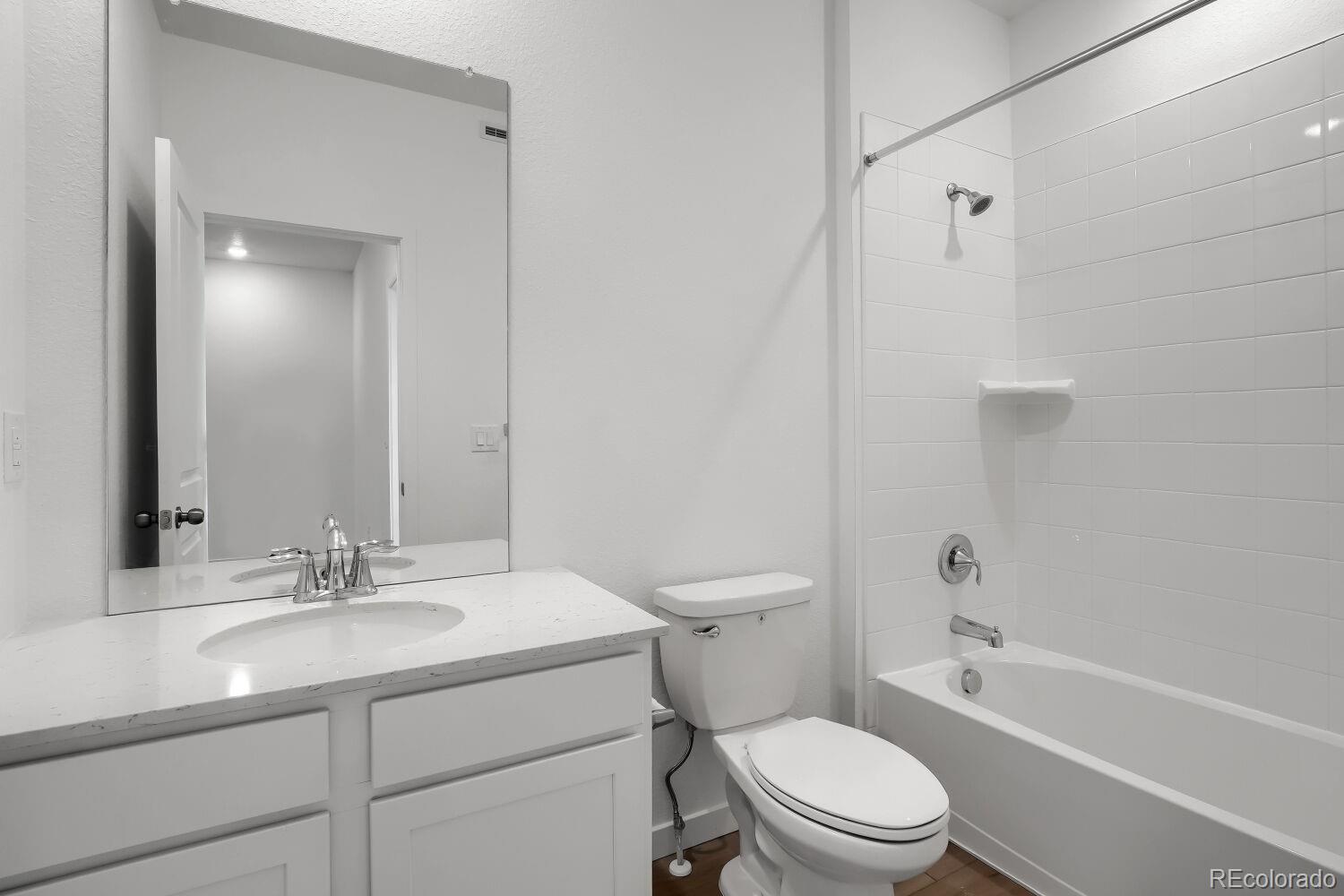 MLS Image #9 for 7675 s mobile way ,centennial, Colorado