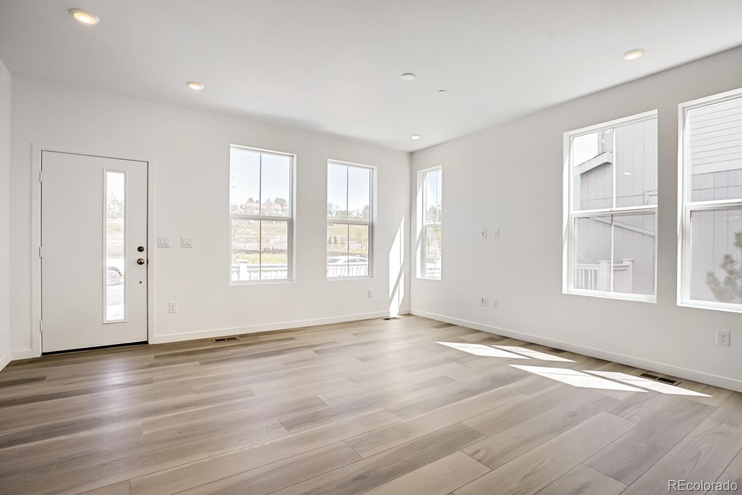 MLS Image #1 for 7635 s mobile way,centennial, Colorado