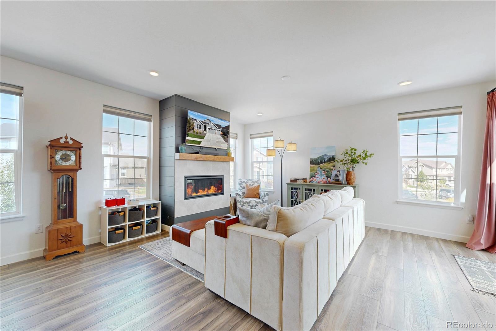 MLS Image #7 for 4655  meadow drive,dacono, Colorado