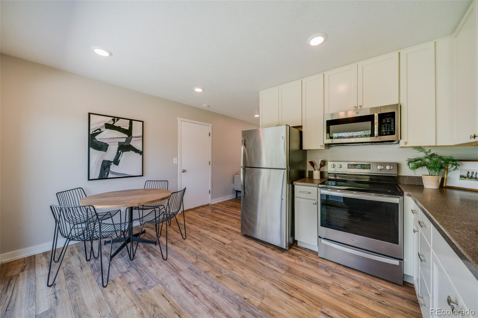 MLS Image #7 for 11397 e virginia drive,aurora, Colorado