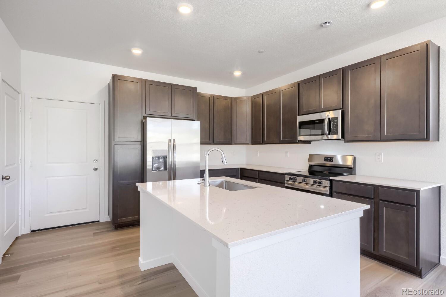 MLS Image #2 for 7663 s mobile way ,centennial, Colorado