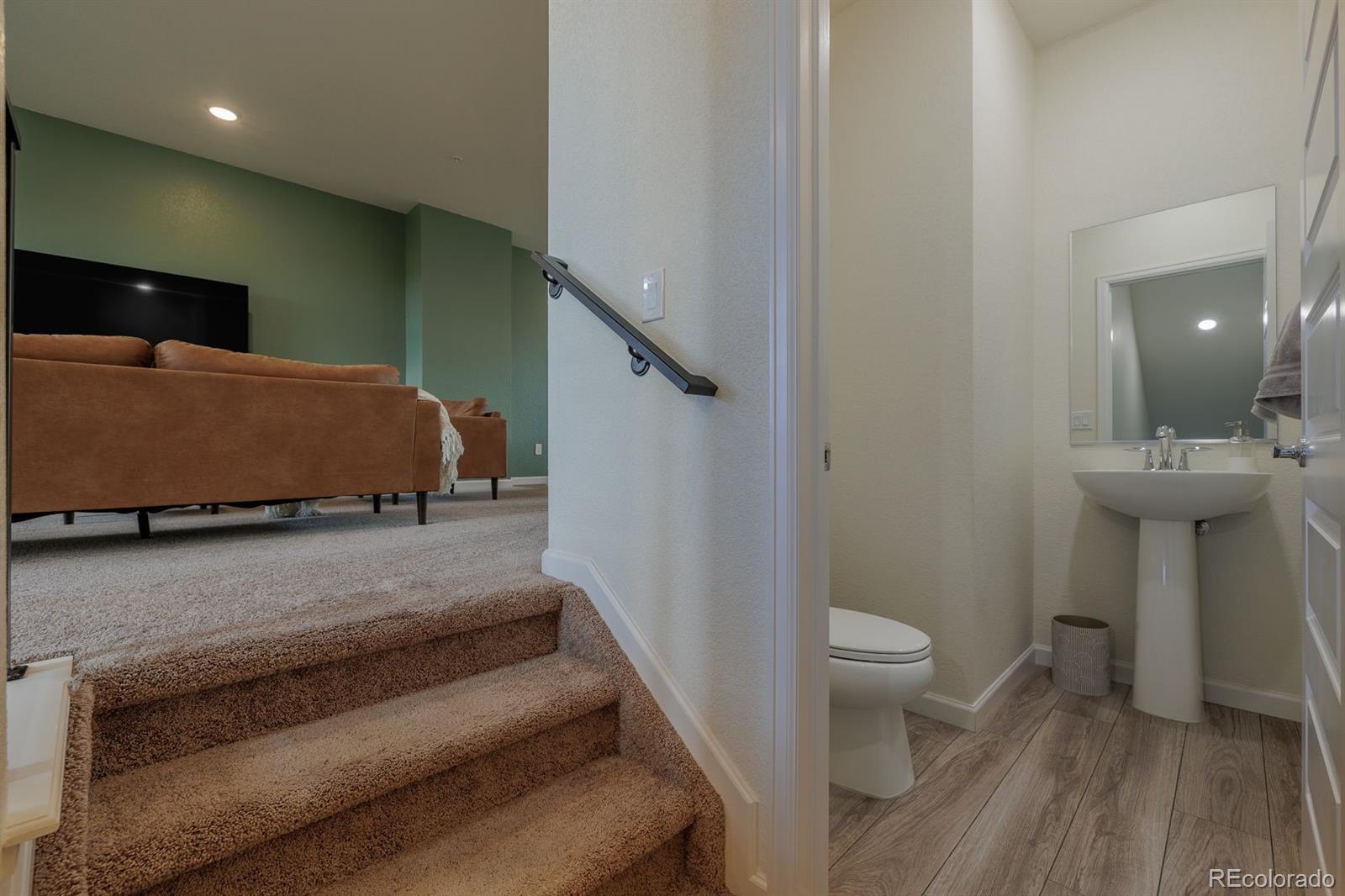 MLS Image #10 for 930  hook grove,colorado springs, Colorado