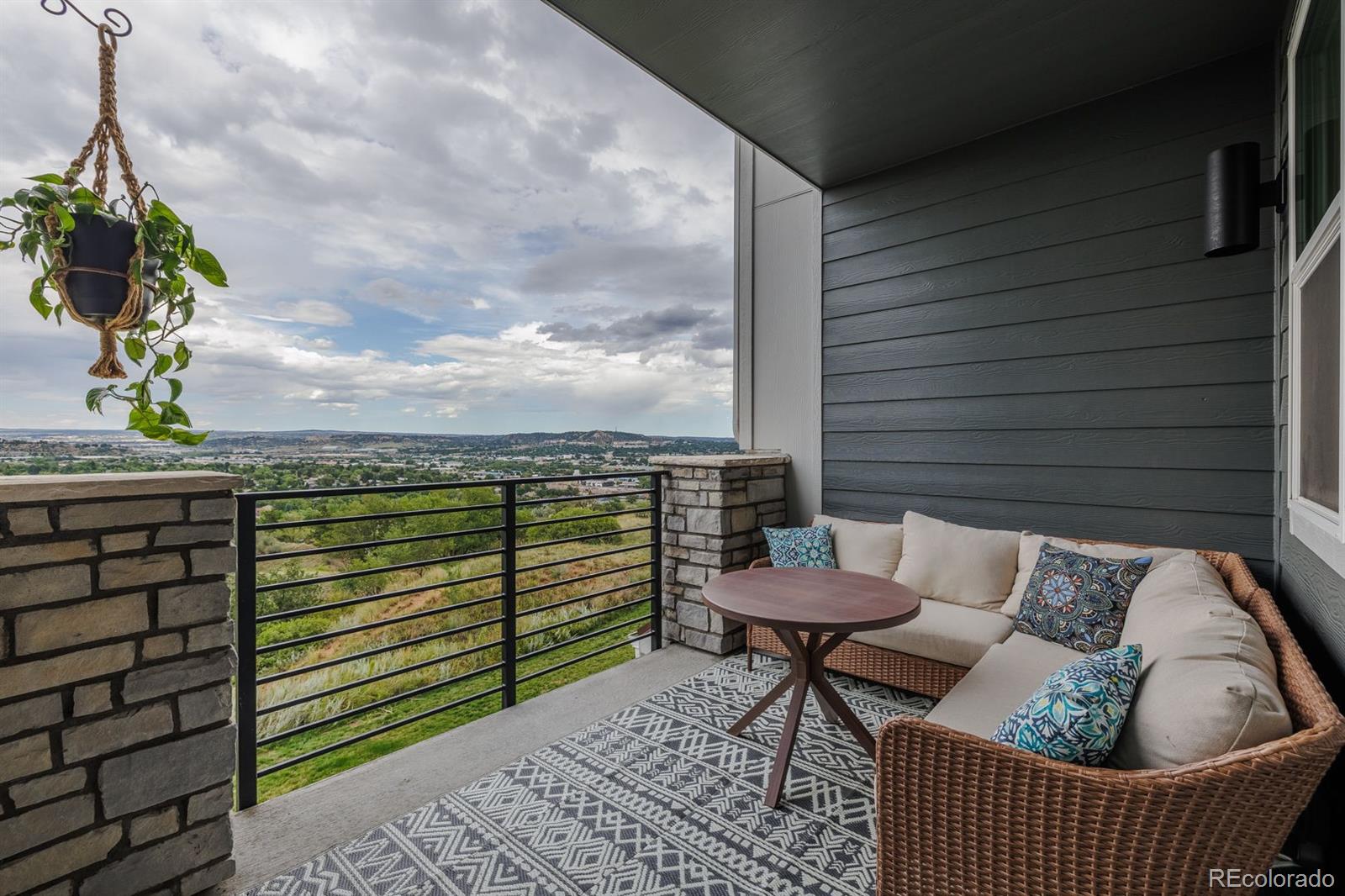 MLS Image #13 for 930  hook grove,colorado springs, Colorado