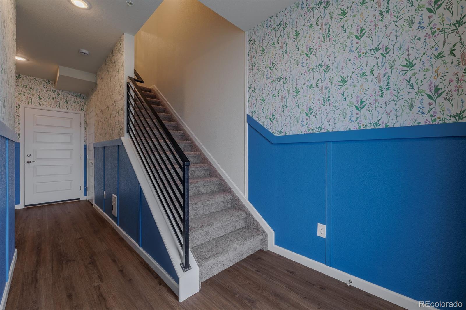 MLS Image #3 for 930  hook grove,colorado springs, Colorado
