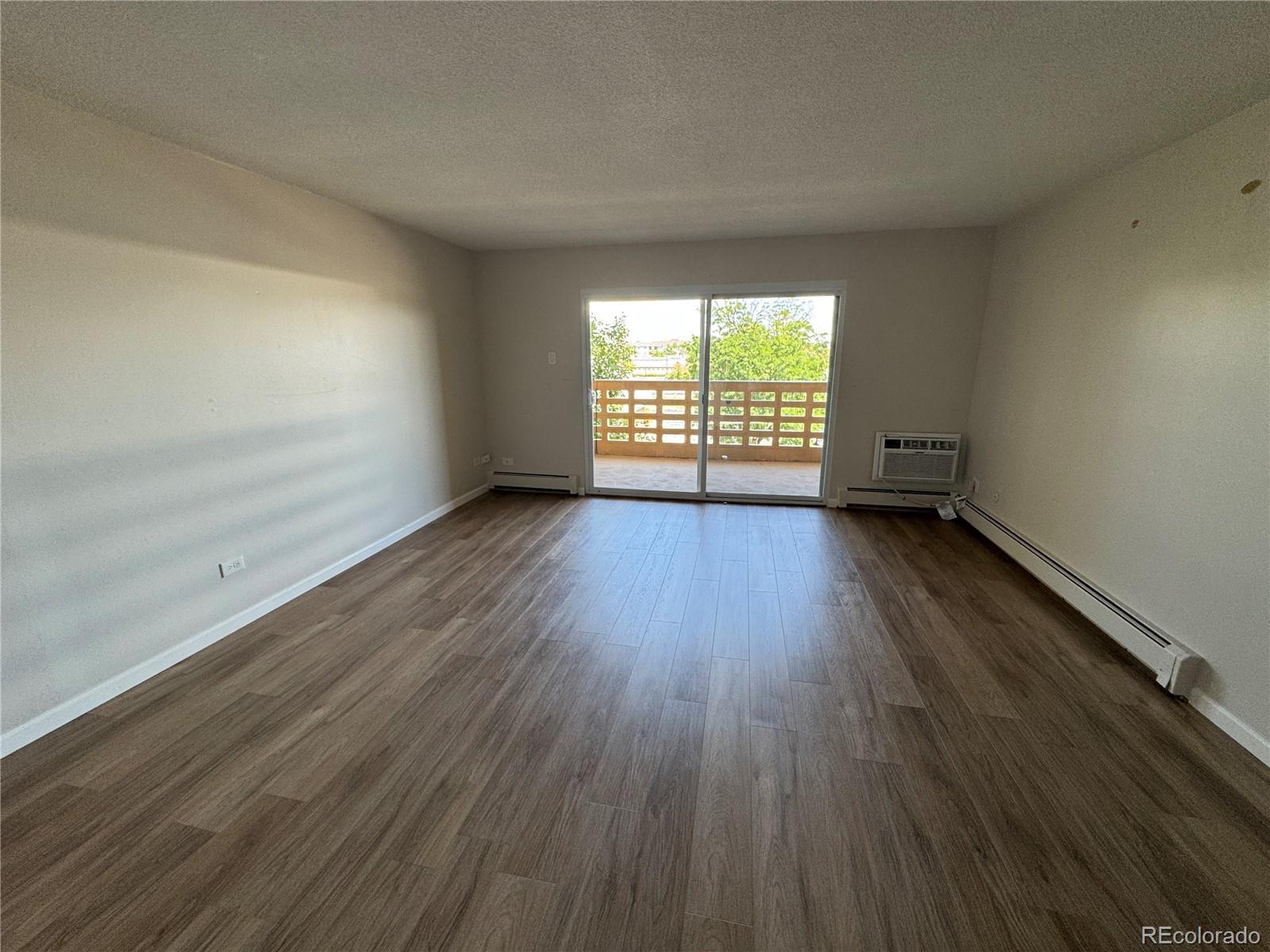 MLS Image #2 for 495 s dayton street 1c,denver, Colorado