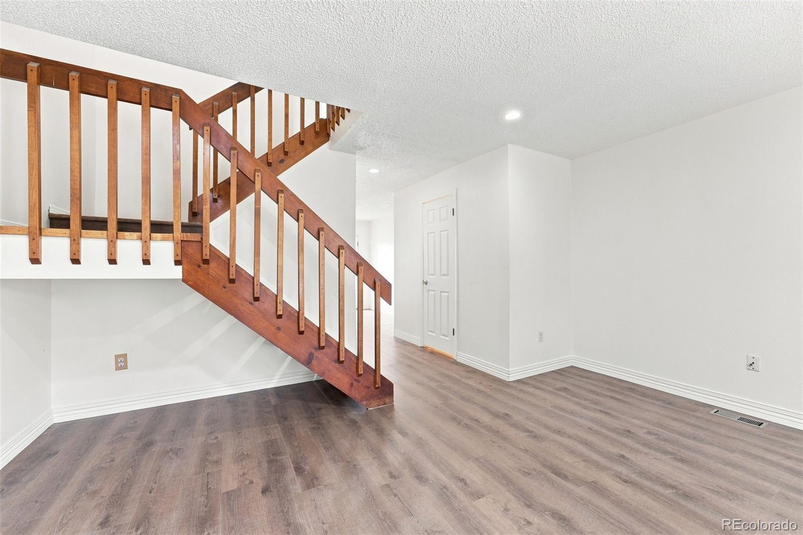 MLS Image #6 for 9617 w chatfield avenue b,littleton, Colorado