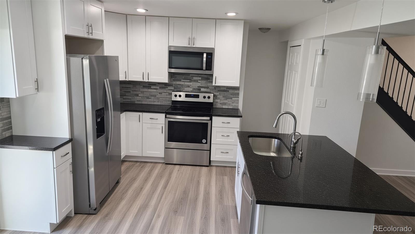 MLS Image #4 for 3725 s granby way,aurora, Colorado