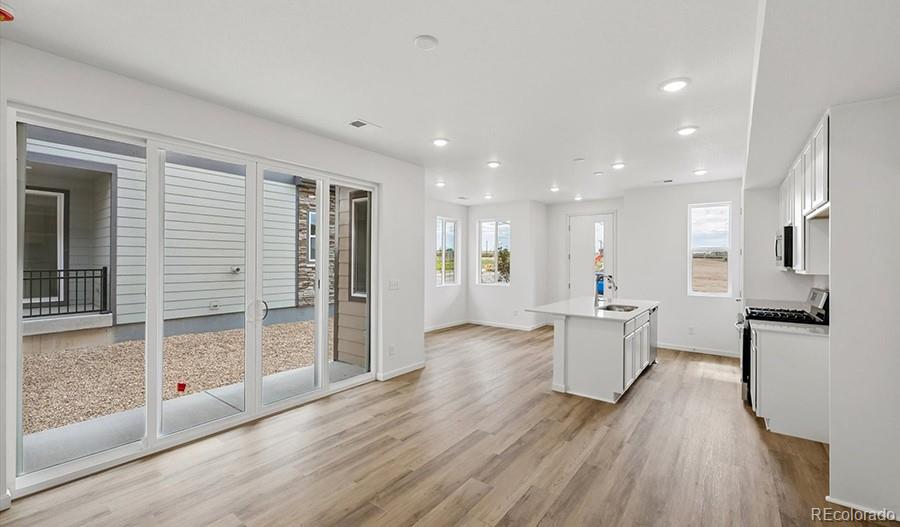 MLS Image #10 for 21381 e 67th avenue,aurora, Colorado