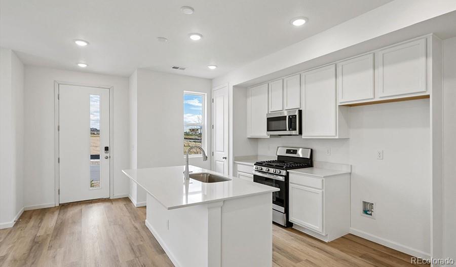 MLS Image #2 for 21381 e 67th avenue,aurora, Colorado