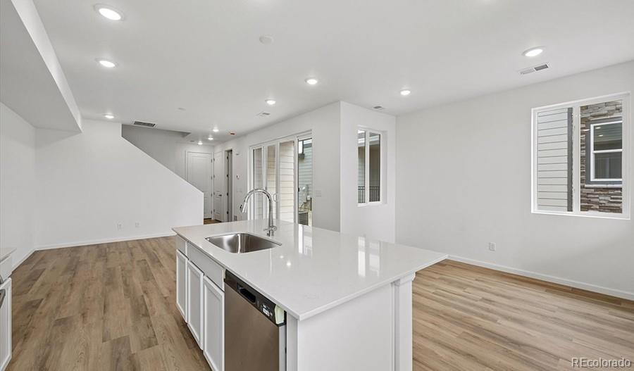 MLS Image #7 for 21381 e 67th avenue,aurora, Colorado
