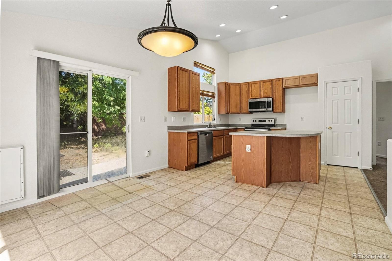 MLS Image #11 for 13105  ivanhoe street,thornton, Colorado
